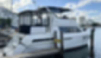 Carver 405 Aft Cabin