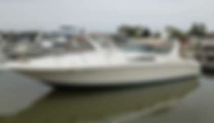 Similar For Sale Yacht: Sea Ray 400 Express Cruiser