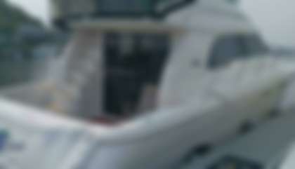 Sea Ray 480 Sedan Bridge