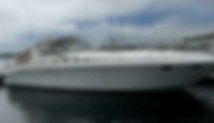 Sea Ray 400 Express Cruiser