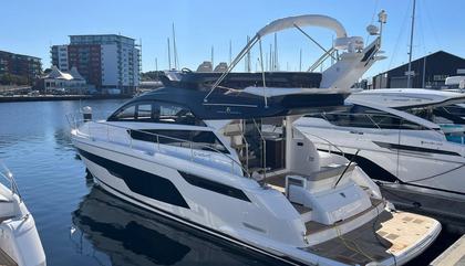 Fairline Squadron 50
                                         Gen 3
