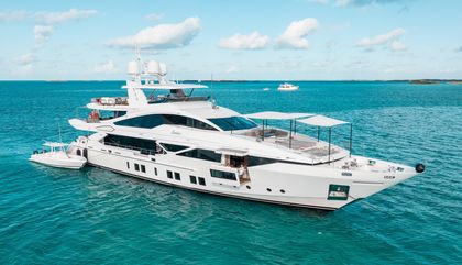 Similar For Sale Yacht: Benetti Fast 140'