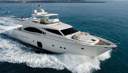 Similar For Sale Yacht: Ferretti 830