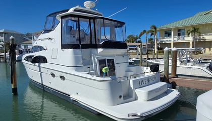 Carver 444 Cockpit Motor Yacht