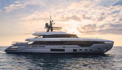 Azimut Grande Trideck Gen 1, BLUE EYES For Sale