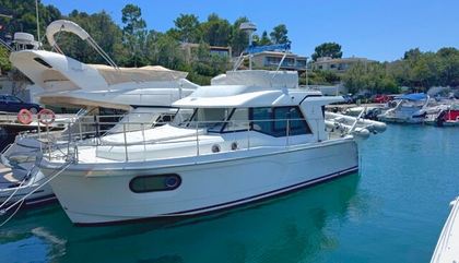 Beneteau Swift Trawler 30, Beneteau Swift Trawler 30 For Sale