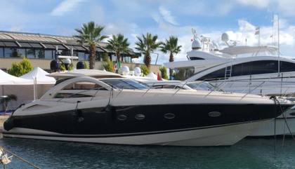 Similar For Sale Yacht: Sunseeker Portofino 53