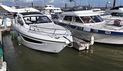 Azimut Atlantis 34