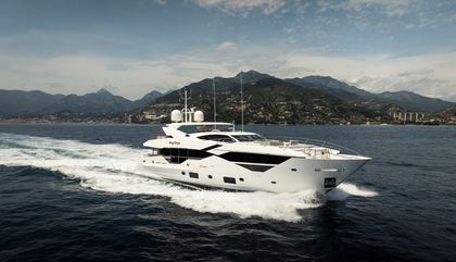 Sunseeker 116 Yacht