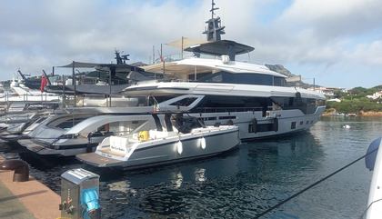 Azimut Grande Trideck Gen 1, BLUE EYES For Sale