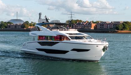 Similar For Sale Yacht: Sunseeker 90 Ocean