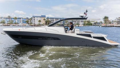 Azimut Atlantis 38