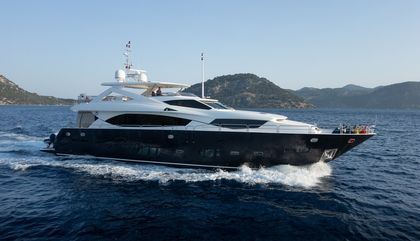 Similar For Sale Yacht: Sunseeker 30 Metre Yacht