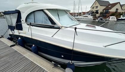 Beneteau Yachts Antares 8