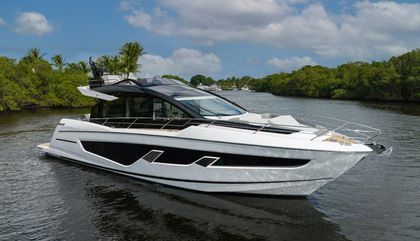 Sunseeker 65 Sport Yacht