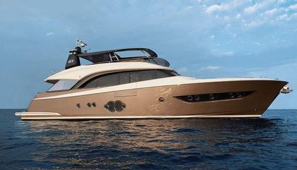 Similar For Sale Yacht: Monte Carlo Yachts MCY 86