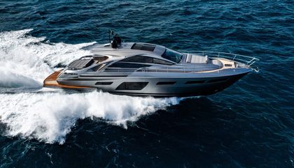 Pershing 7X