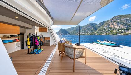Numarine 37XP, EAU LA LA For Sale
