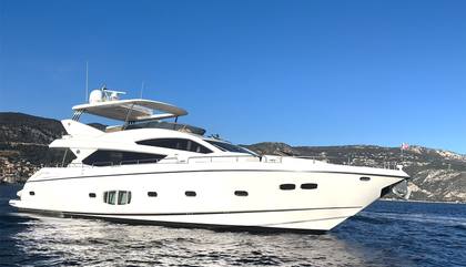 Sunseeker 80 Yacht