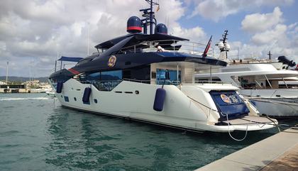 Sunseeker 116 Yacht