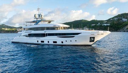 Similar For Sale Yacht: Benetti Diamond 44M