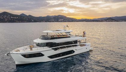 Similar For Sale Yacht: Absolute Navetta 75