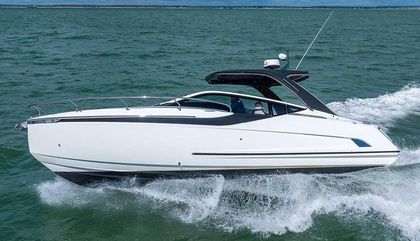 Similar For Sale Yacht: Fairline F Line 33