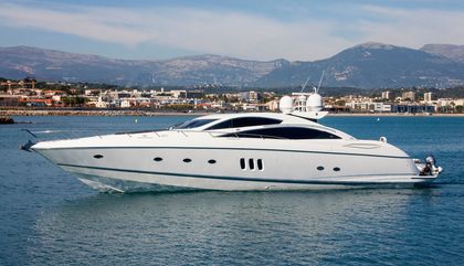 Similar For Sale Yacht: Sunseeker Predator 82