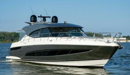 Riviera 5400 Sport Yacht Platinum Edition
                                         Mk2
