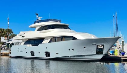 Similar For Sale Yacht: Custom Line Navetta 26