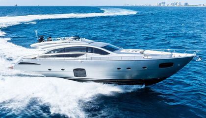 Pershing 82