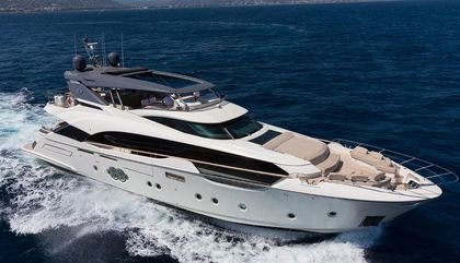 Similar For Sale Yacht: Monte Carlo Yachts MCY 96