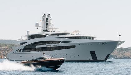Similar For Sale Yacht: I DYNASTY