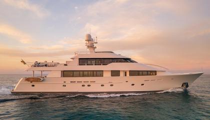 Similar For Sale Yacht: Westport 130
                                         Mk1