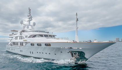 Similar For Sale Yacht: STARFIRE