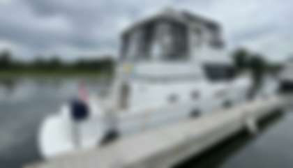 Carver 404 Motor Yacht
