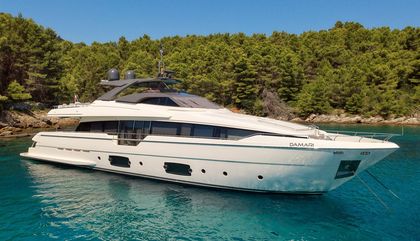 Ferretti 960, DAMARI For Sale
