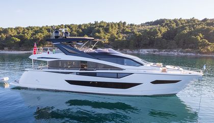 Sunseeker 88 Yacht
                                         Gen 2