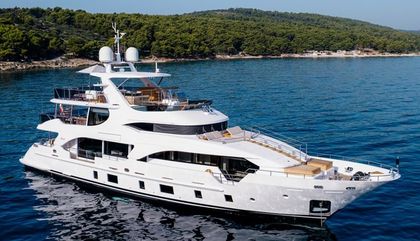 Similar For Sale Yacht: Benetti Supreme 108