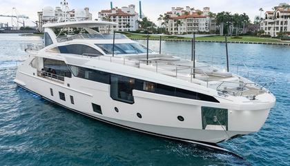 Azimut Grande 32M, FREEDOME For Sale