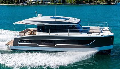 Fountaine Pajot MY4.S