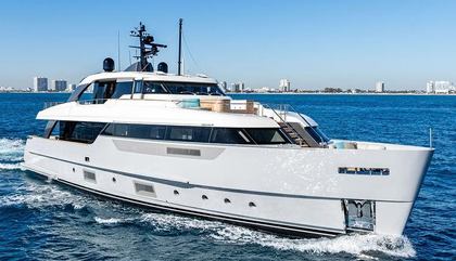 Similar For Sale Yacht: Sanlorenzo SD96