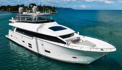 Hatteras M90 Panacera