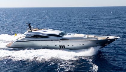 Similar For Sale Yacht: Pershing 115