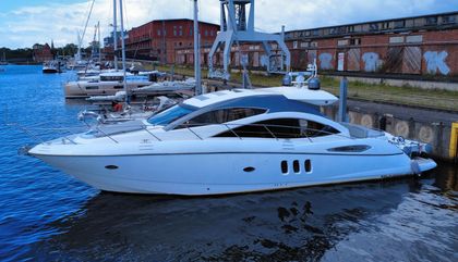 Similar For Sale Yacht: Sunseeker Predator 52