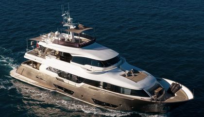 Custom Line Navetta 28