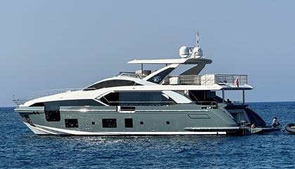 Similar For Sale Yacht: Azimut Grande 27M