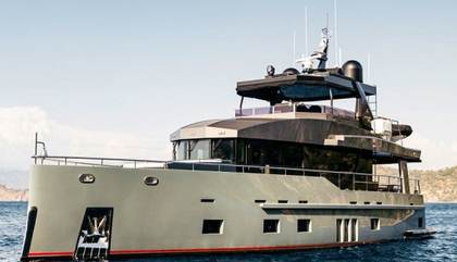 Bering Yachts Bering 70