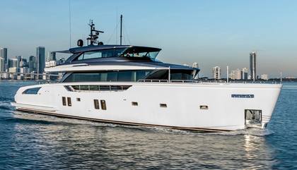 Similar For Sale Yacht: Sanlorenzo SX112