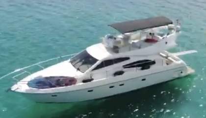 Ferretti 46 Fly